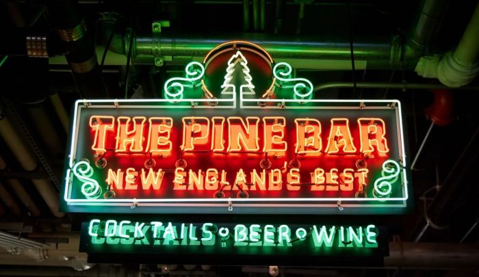 boston public market the pine bar